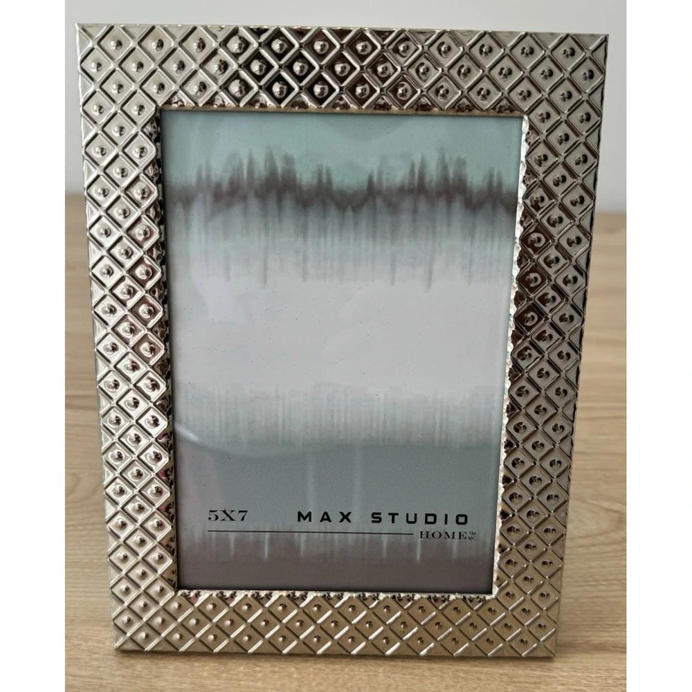 5x7 Silver Textured Metal Picture Frame Diamond Pattern Tabletop Display Frame